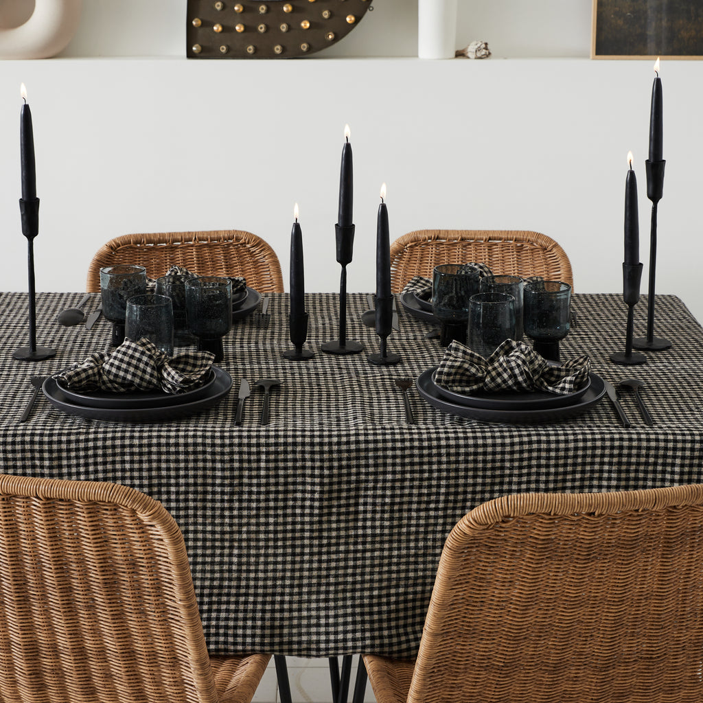 Nappe vichy noir en lin lavé