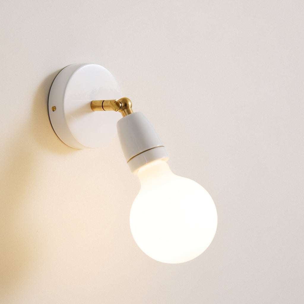 Applique articulée en porcelaine blanche