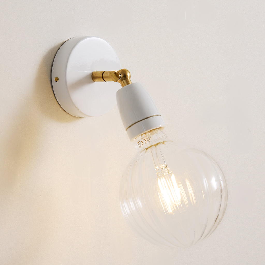 Applique articulée en porcelaine blanche