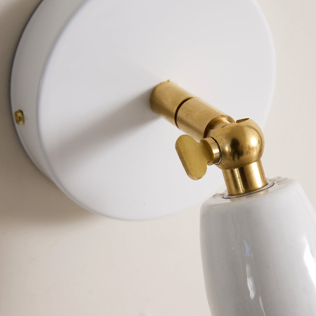 Applique articulée en porcelaine blanche