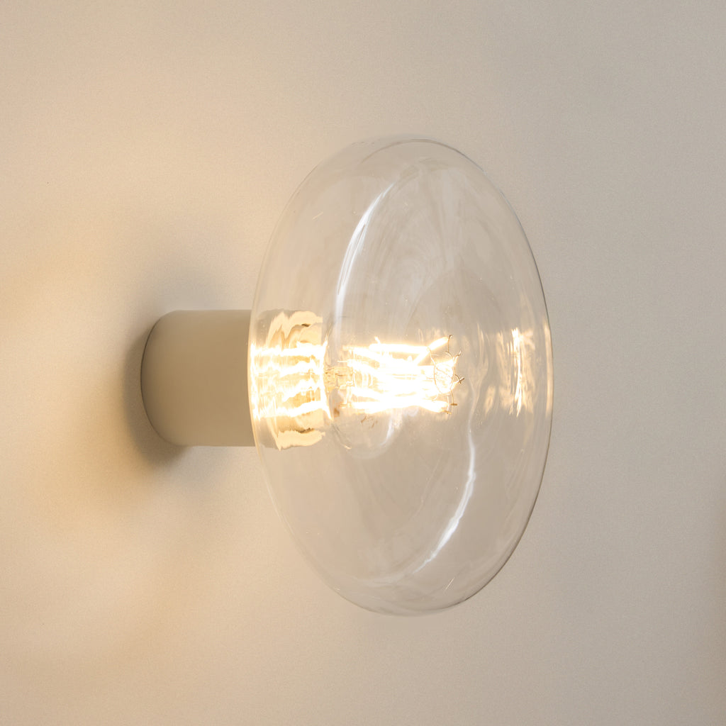 Applique plate transparente pour salle de bain