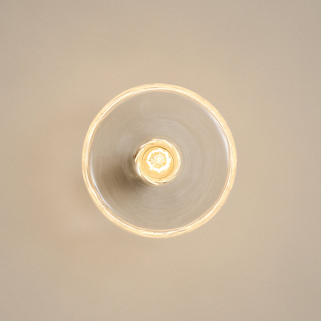 Luminaire rond blanc IP44 pouvant être installé au mur ou au plafond dans une salle de bain