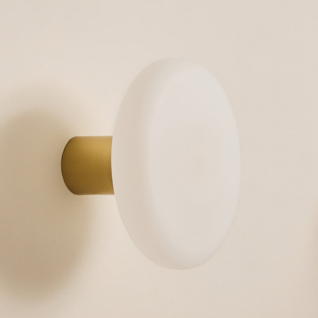 Applique plate opale pour salle de bain