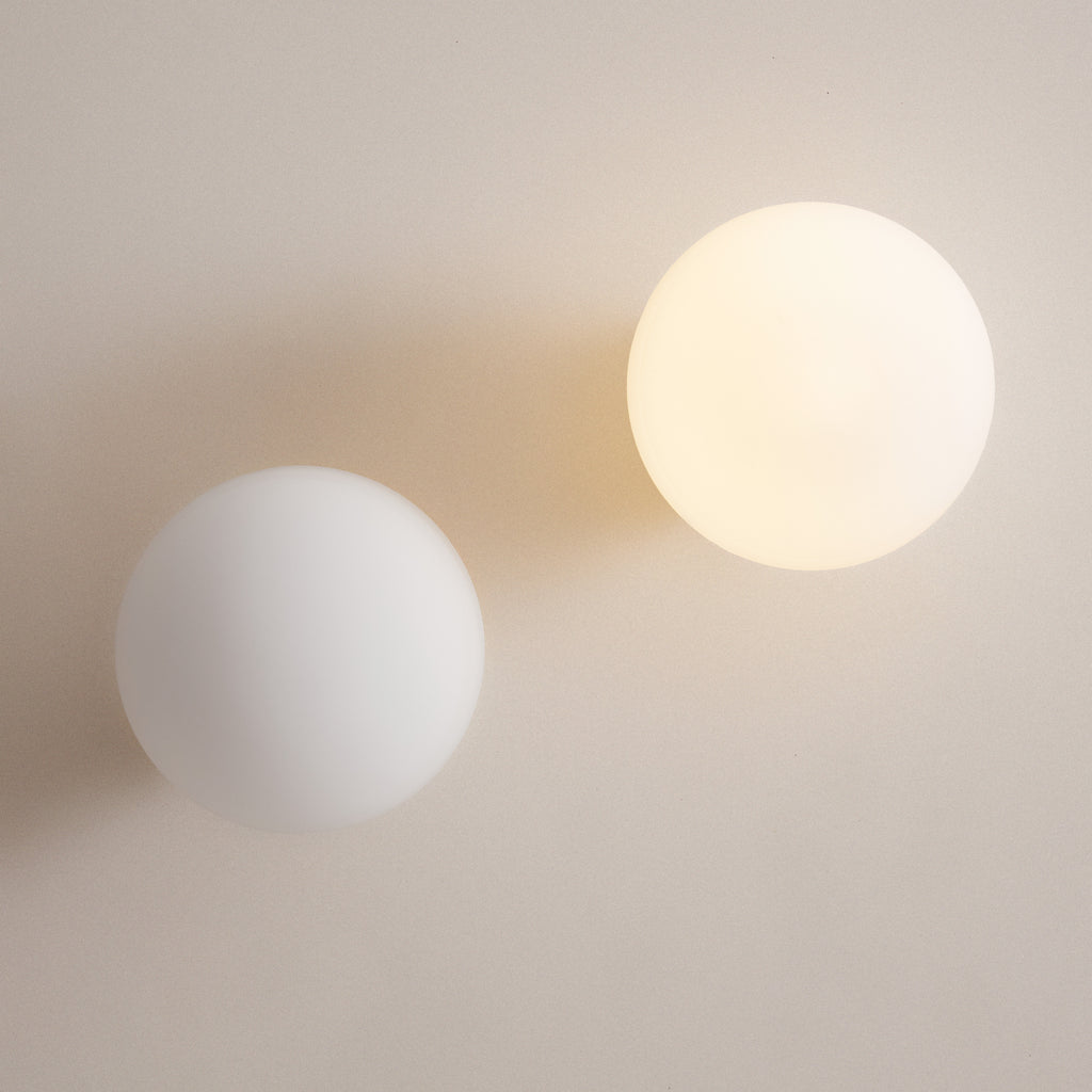 Applique globe strié crème