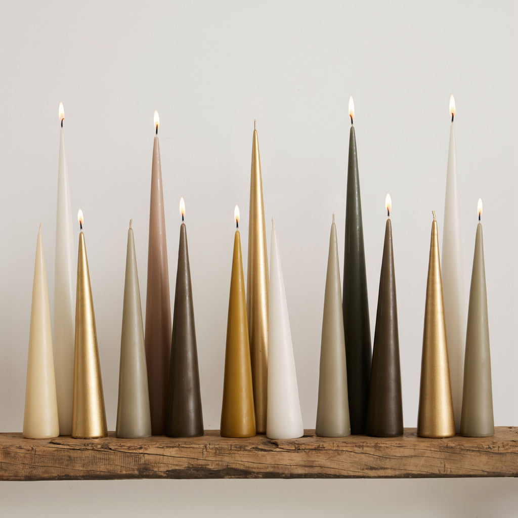 Bougies coniques colorées