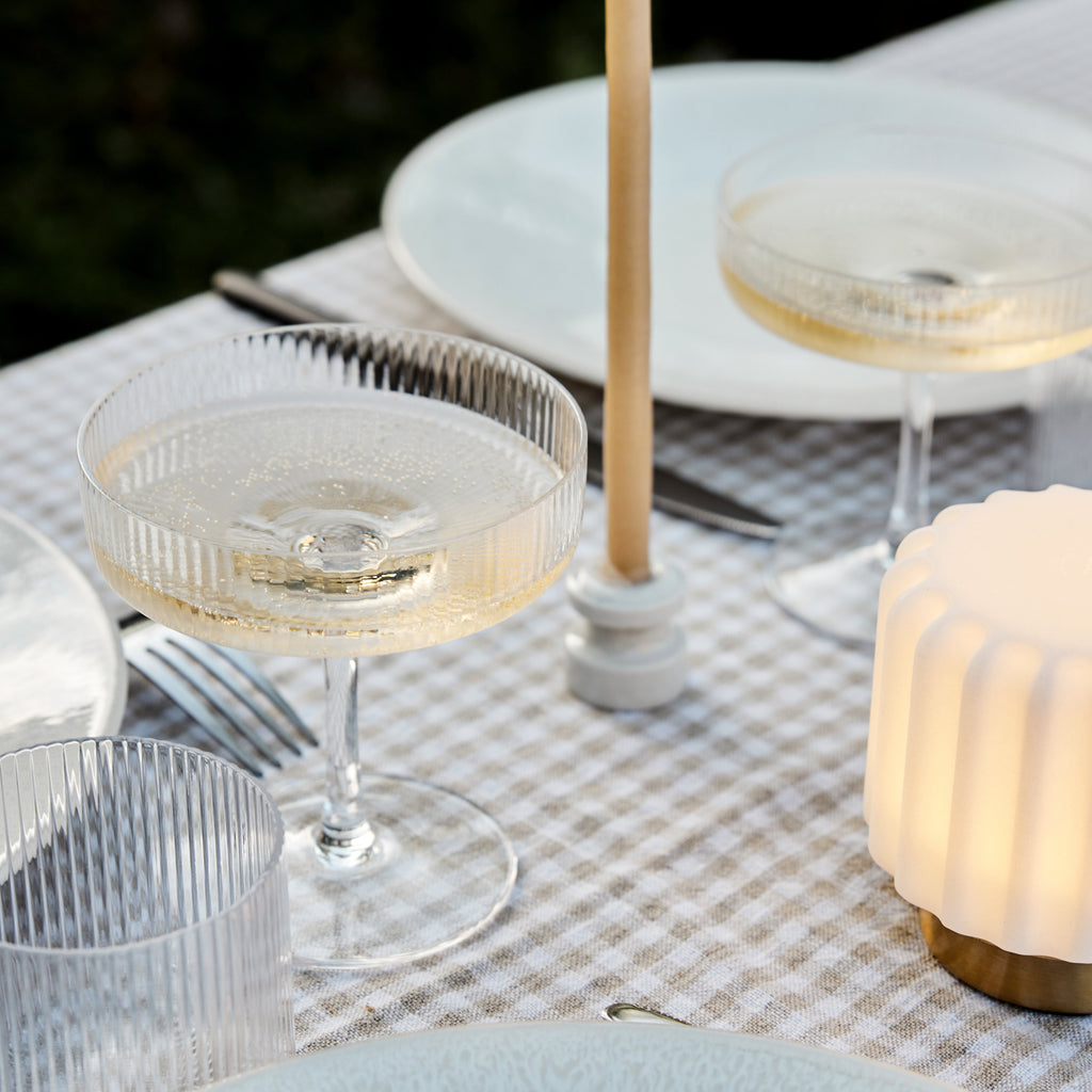 Coupes à champagne ou verres à cocktail