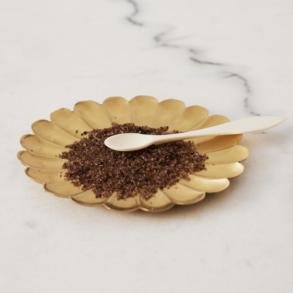 Petite coupelle fleur en laiton