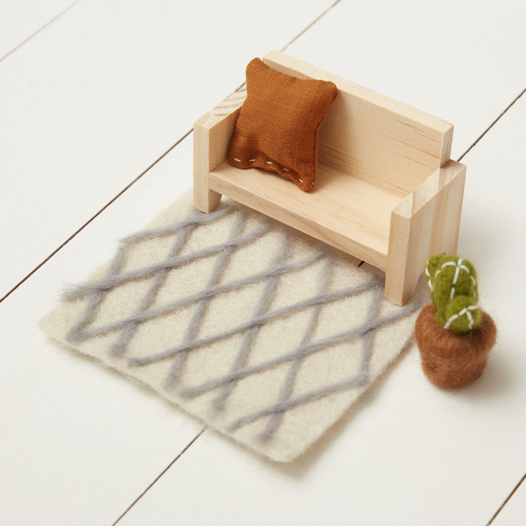 Mobilier pour maison de poupée