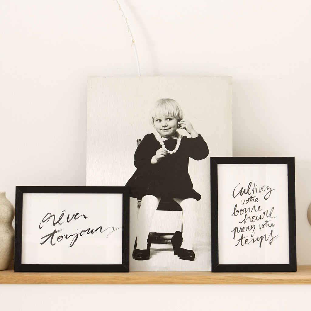 Affiche manuscrite encadrée