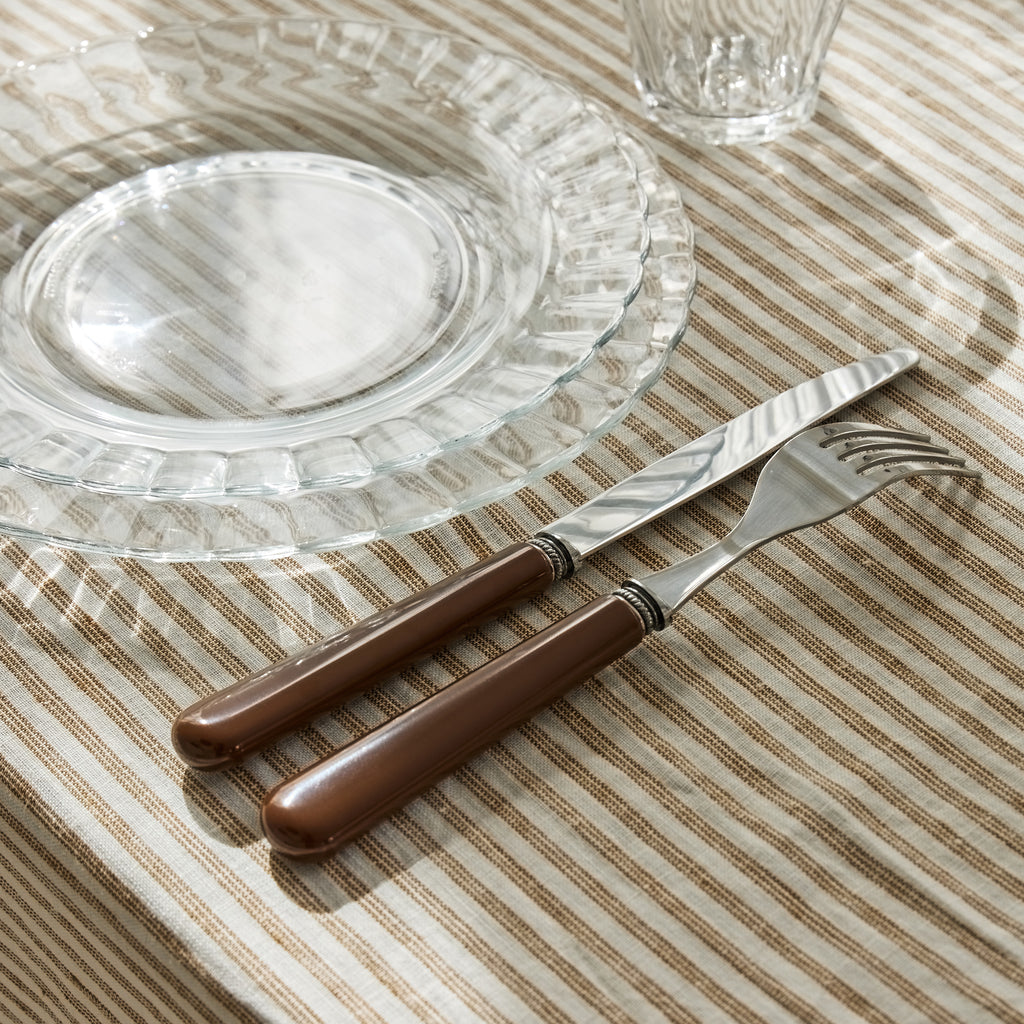 Nappe à fines rayures