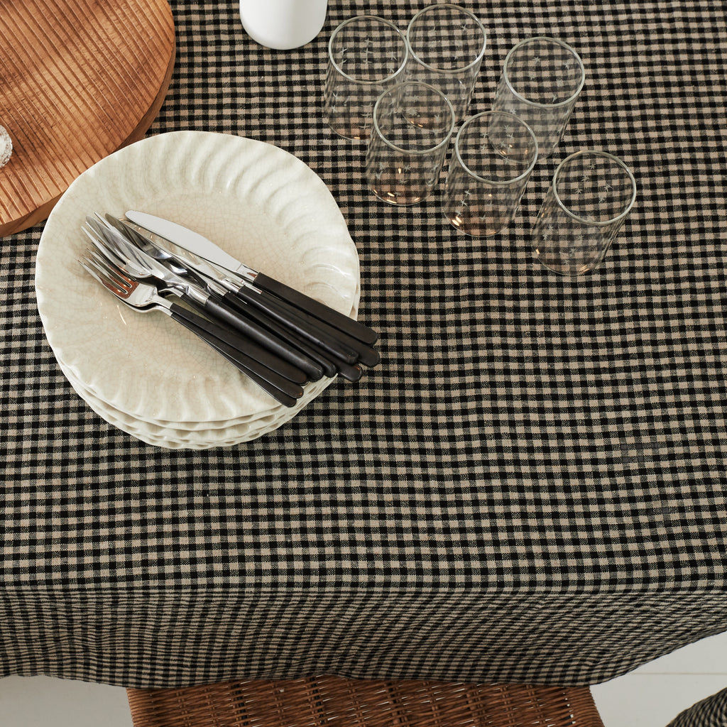 Nappe vichy noir en lin lavé