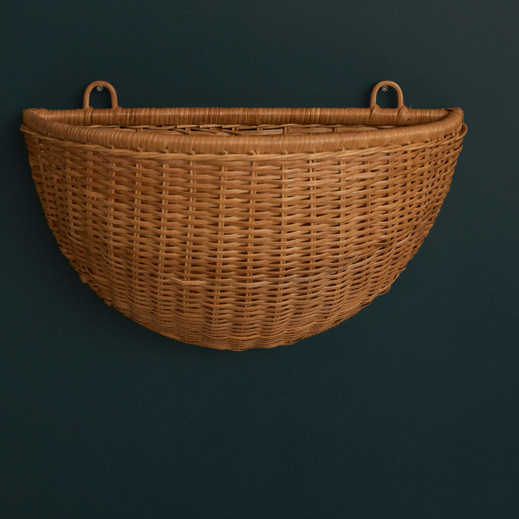 Grand panier mural en rotin