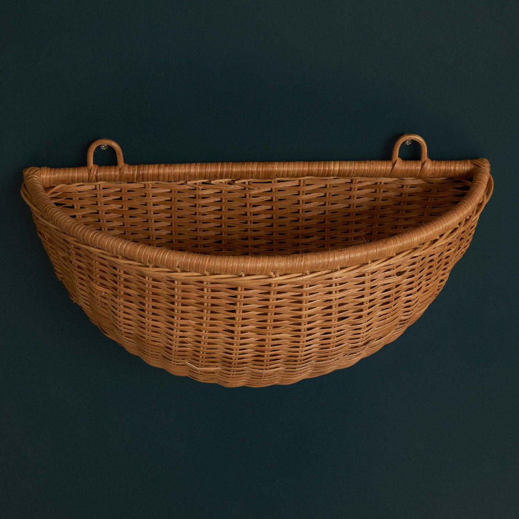 Grand panier mural en rotin