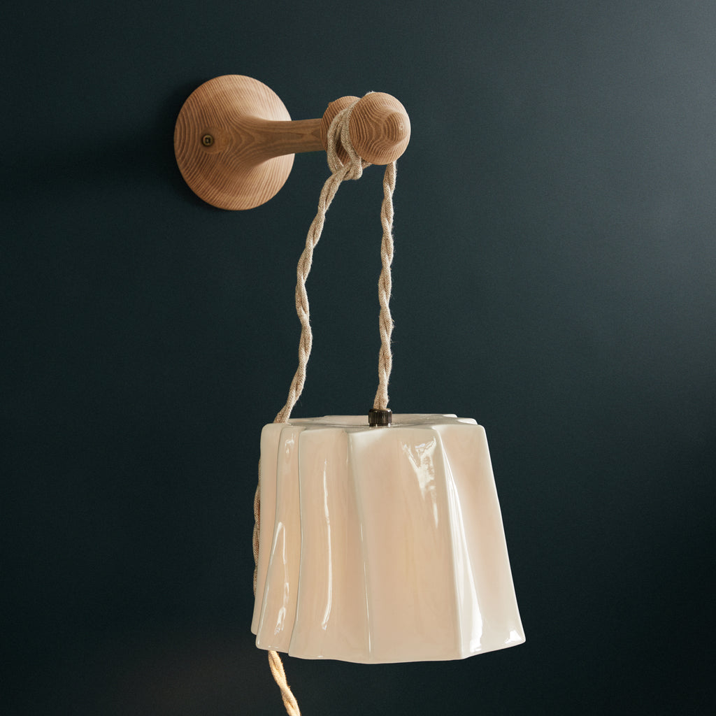 Porte-luminaire en bois