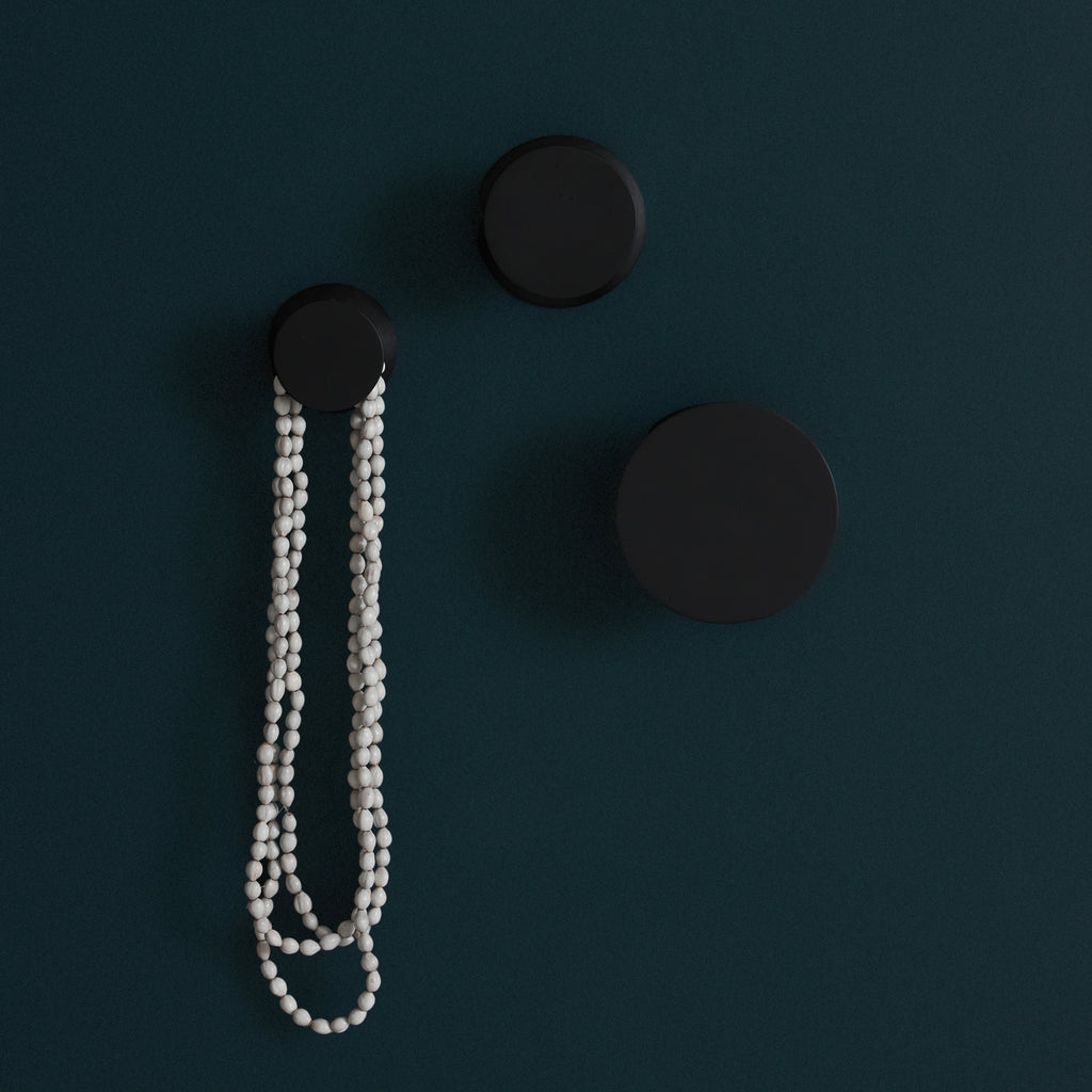 Patères rondes noires