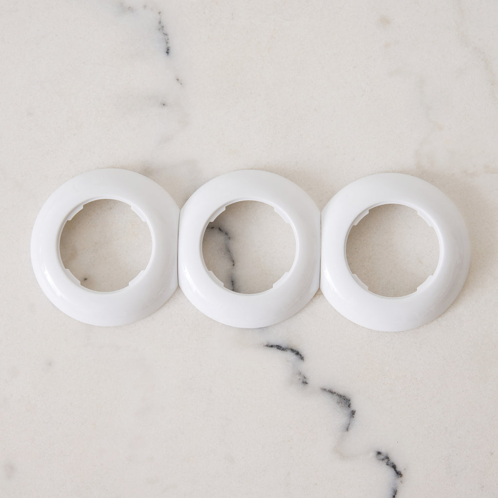 Plaque d'habillage inter/prise ronds