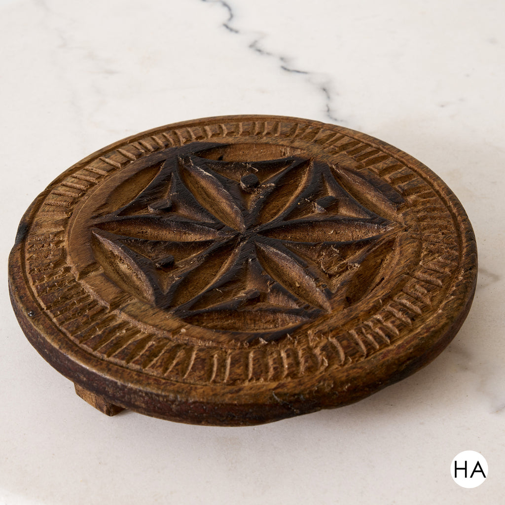 Plateau en bois brut naturel