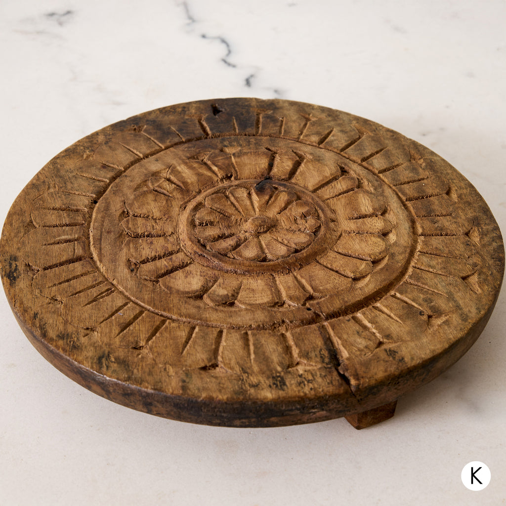 Plateau en bois brut naturel