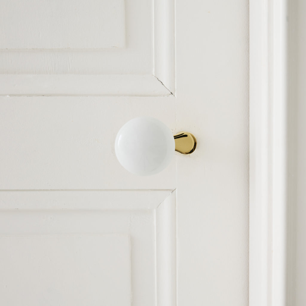 Poignée manivelle bordelaise en porcelaine et laiton poli