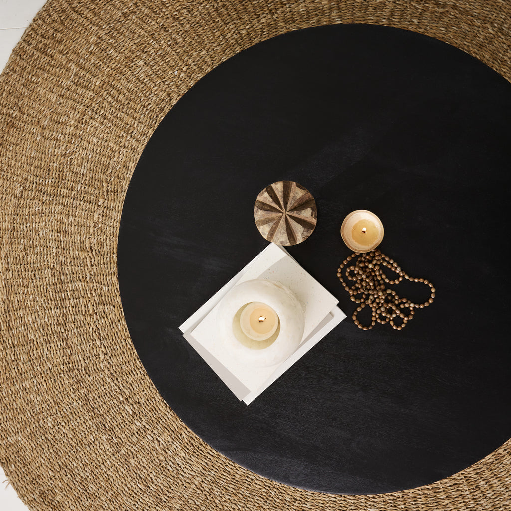 Table basse noire en manguier