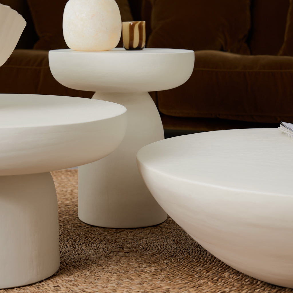 Table basse enduite à la chaux