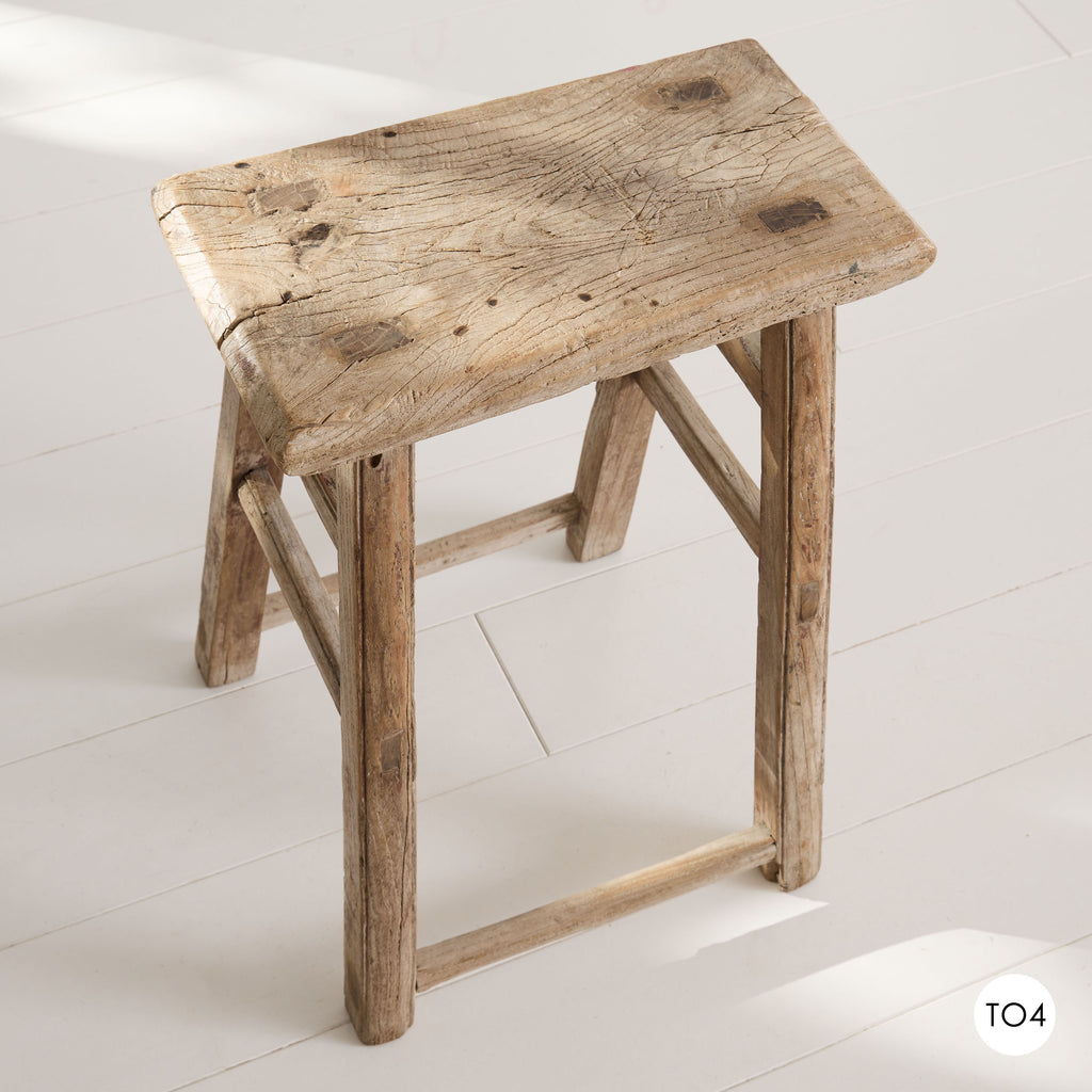 Tabouret en bois
