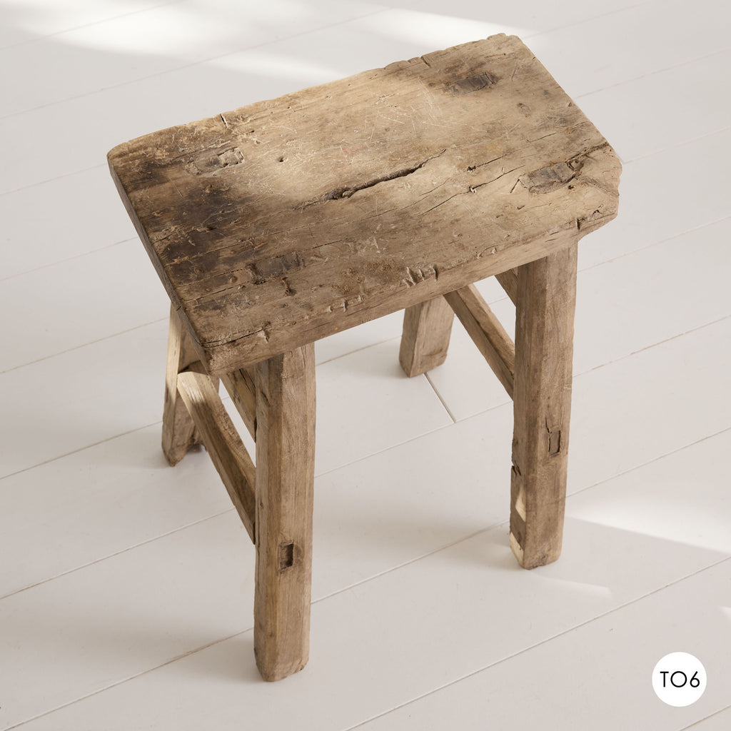 Tabouret en bois