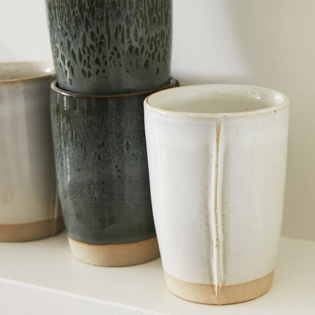 Tasse en grés émaillée