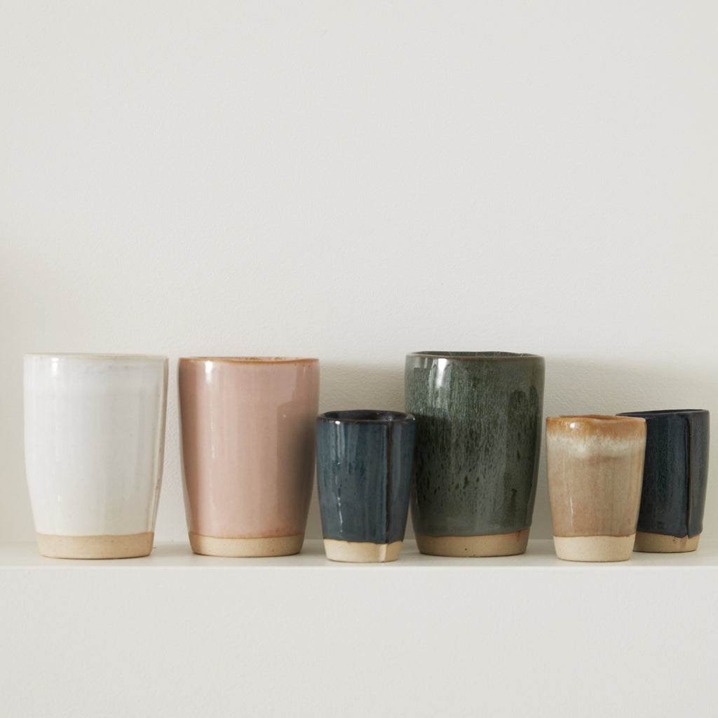 Tasse en grés émaillée