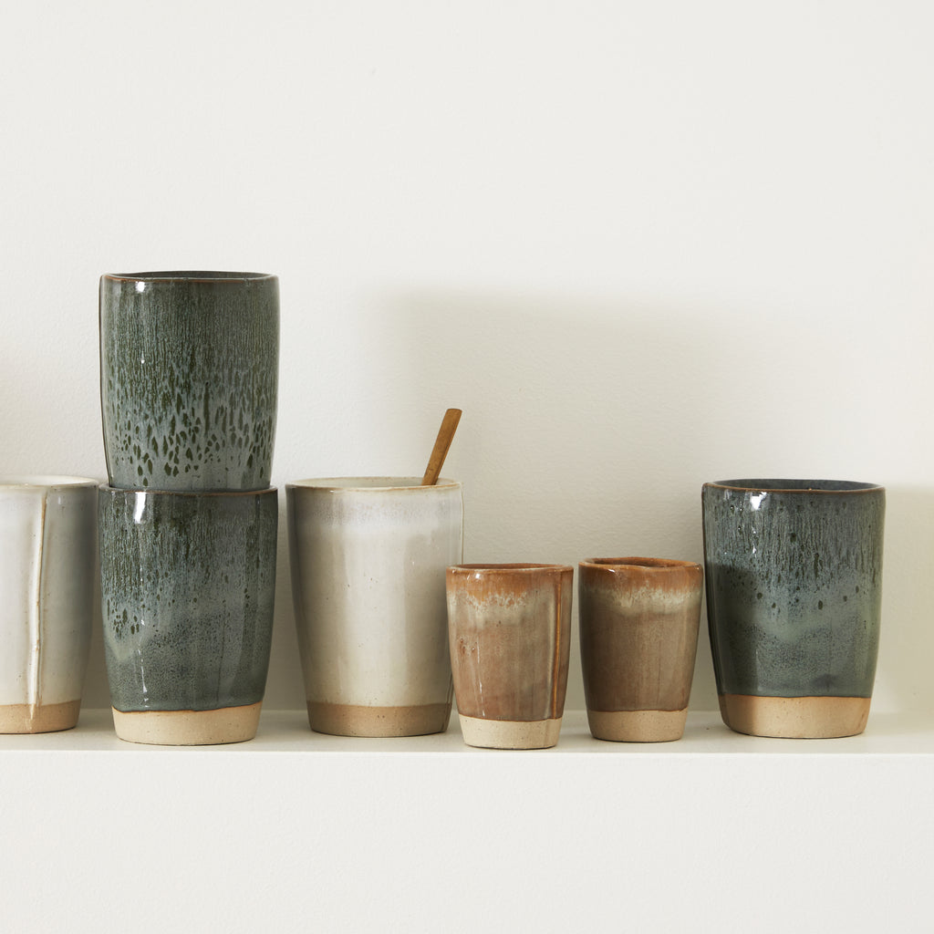 Tasse en grés émaillée