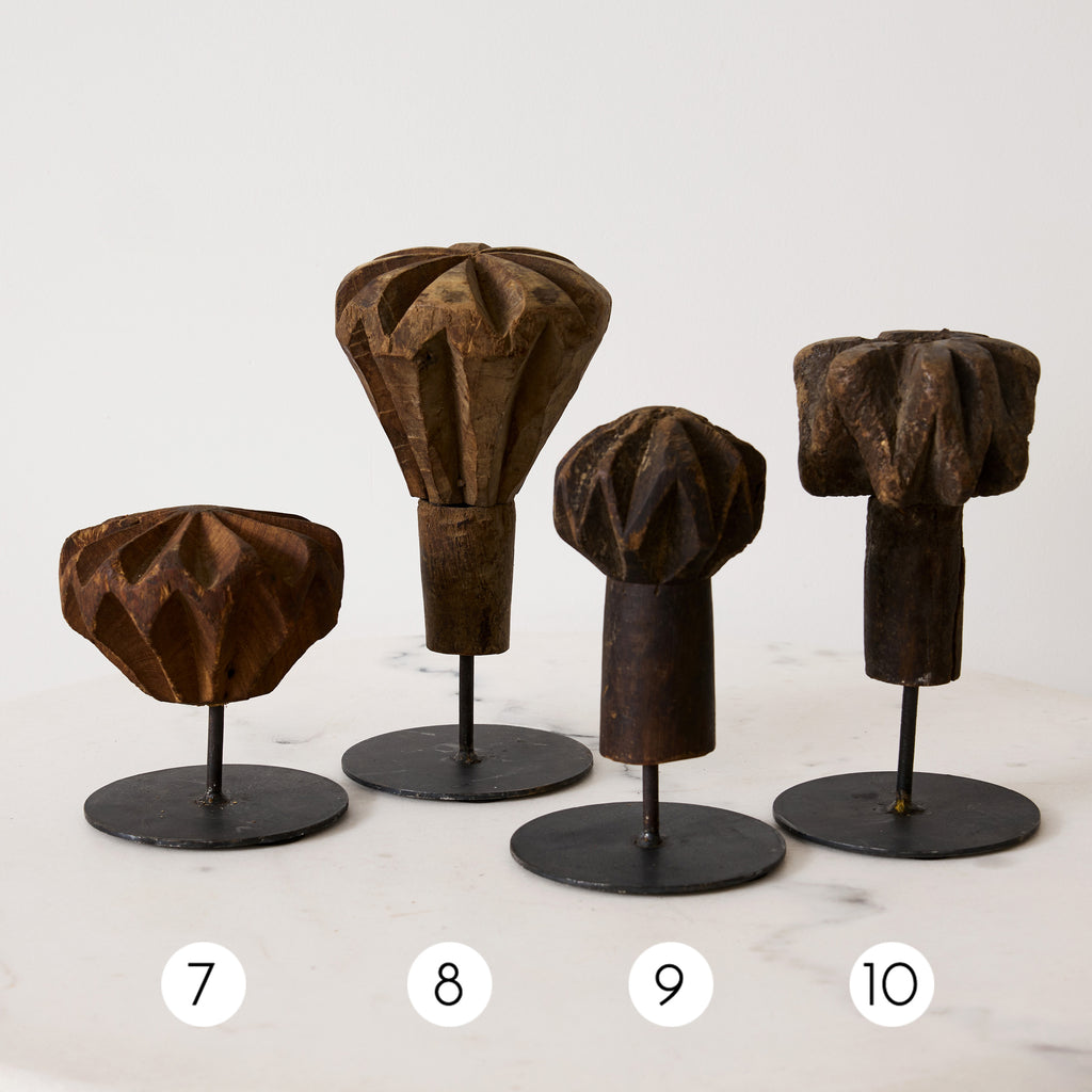 Totem en bois vintage