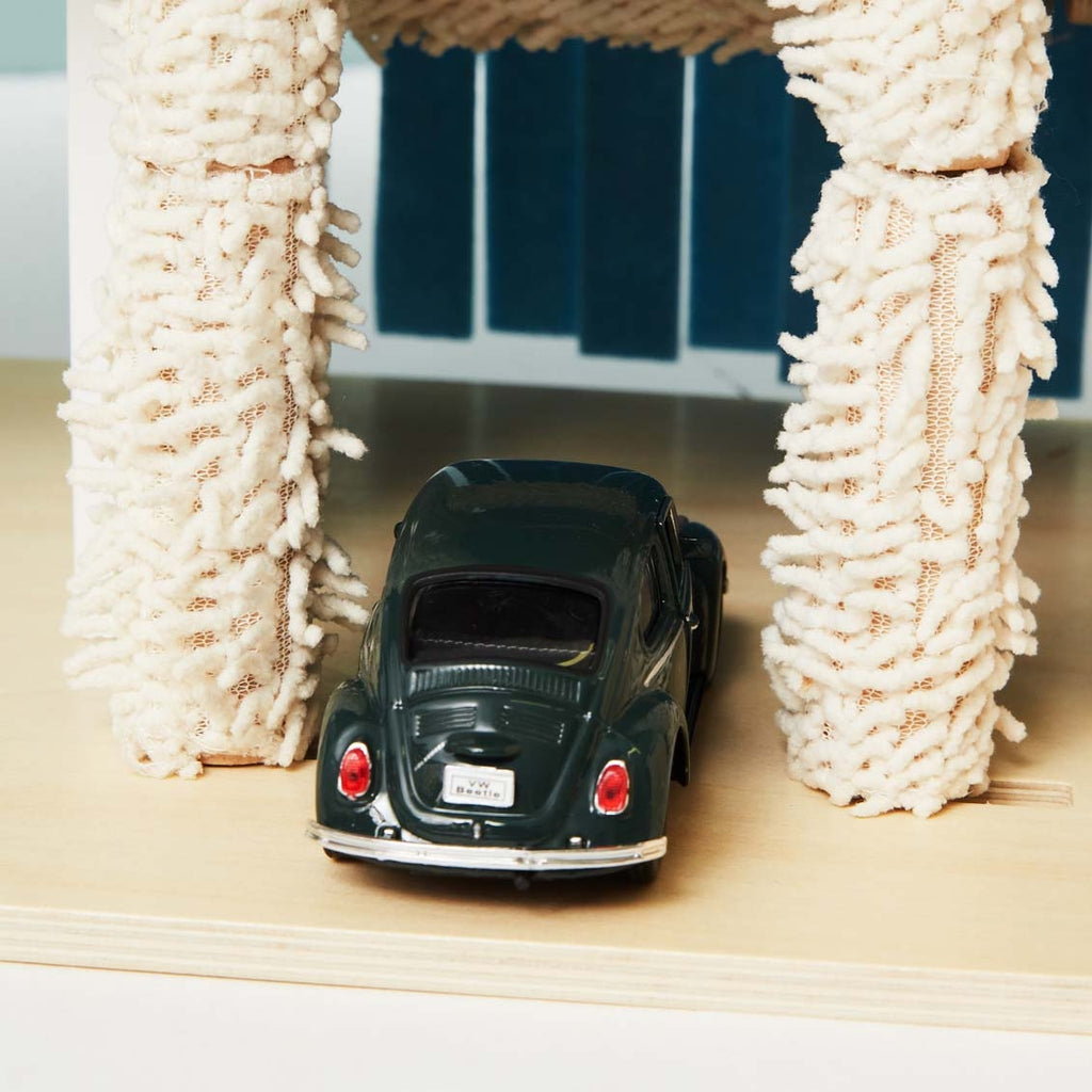 Station service en bois