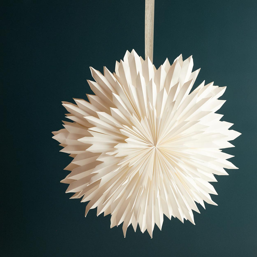 Etoile de Noël en papier blanc